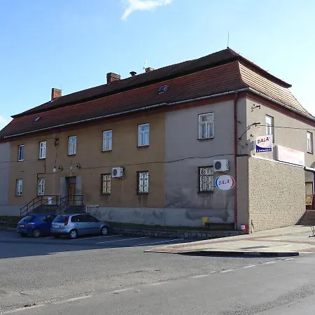 Ubytovani U Stefanidesu Obořiště